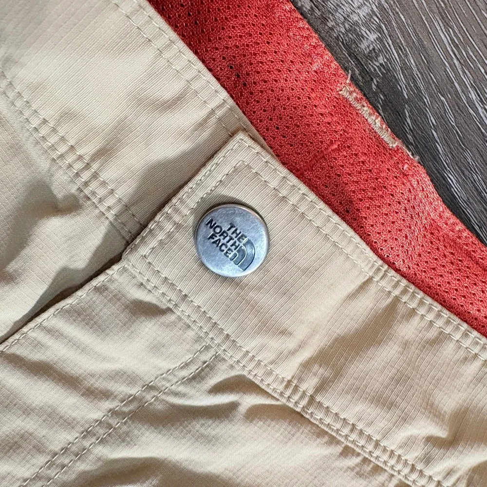 The North Face Boys/Garcons Convertible Khaki Pants XL (18/20) Hiking Outdoors